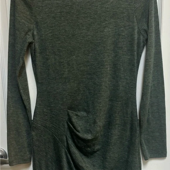 Elegant Gray Wool Blend Women's Stretchy Rouched Sheath Dress - Picture 5 of 7